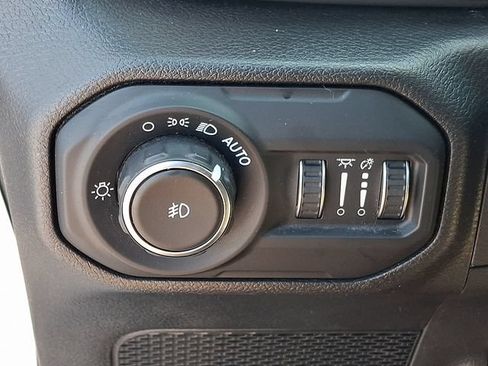 Used 2022 Jeep Wrangler Unlimited Sport AWD/4WD image 24