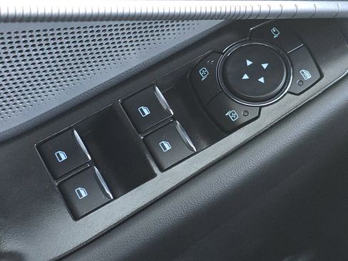 Used 2025 Ford Explorer ST image 16