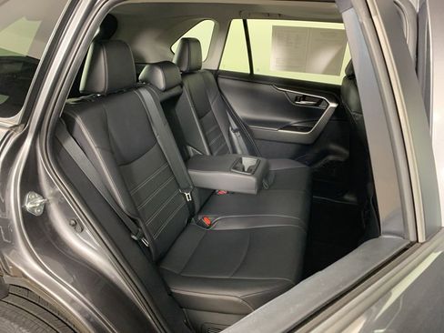Used 2020 Toyota RAV4 Limited image 35