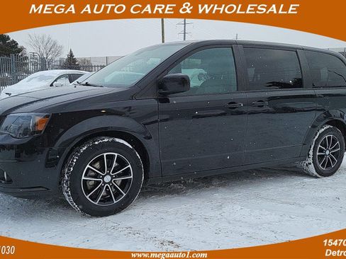 Used 2019 Dodge Grand Caravan GT FWD image 1