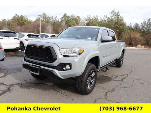 Used 2019 Toyota Tacoma SR5 image 3