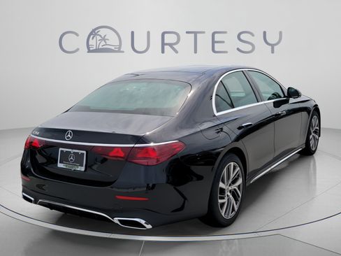 New 2026 Mercedes-Benz E 350 Sedan image 3