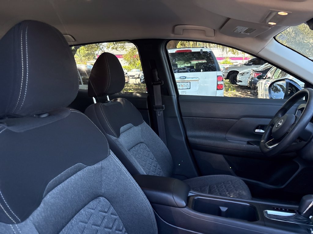 Used 2026 Nissan Kicks SV FWD image 24