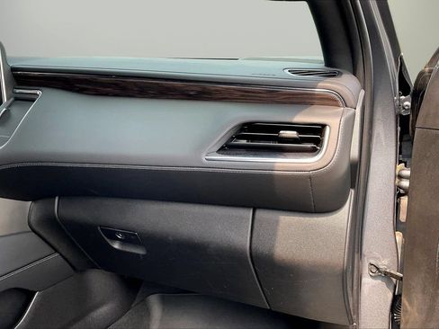 Used 2022 Chevrolet Tahoe Z71 AWD/4WD image 22