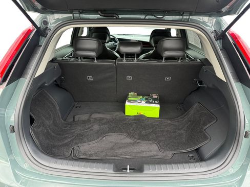 Used 2023 Kia Niro EX FWD image 17