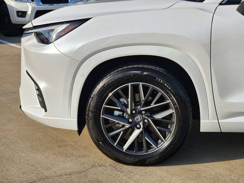 Used 2026 Lexus TX 350 AWD w/ Technology Package image 8