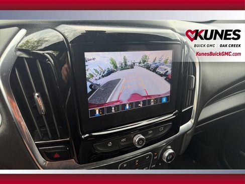 Used 2023 Chevrolet Traverse RS AWD/4WD image 26