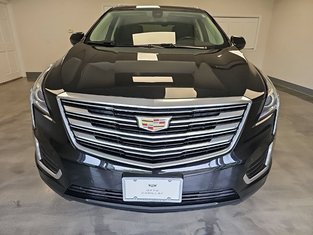 Used 2018 Cadillac XT5 Luxury w/ Driver Awareness Package AWD/4WD image 8