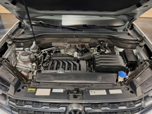 Used 2018 Volkswagen Atlas SEL AWD/4WD image 15