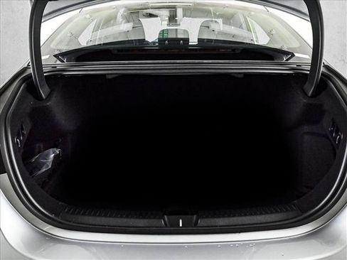 New 2026 Mercedes-Benz E 350 4MATIC Sedan image 6
