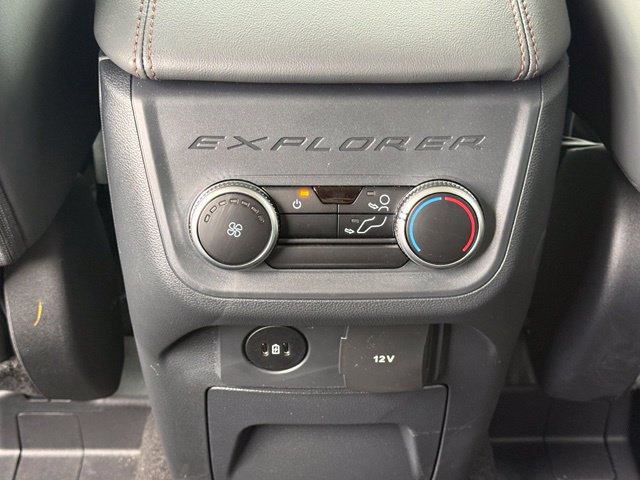 Used 2026 Ford Explorer Active w/ Active Comfort Package RWD image 17