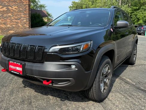 Used 2020 Jeep Cherokee Trailhawk w/ Comfort/Convenience Group AWD/4WD image 16