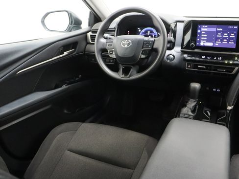 Certified 2025 Toyota Camry LE FWD image 29