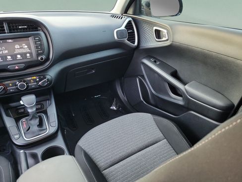 Certified 2021 Kia Soul GT-Line FWD image 11