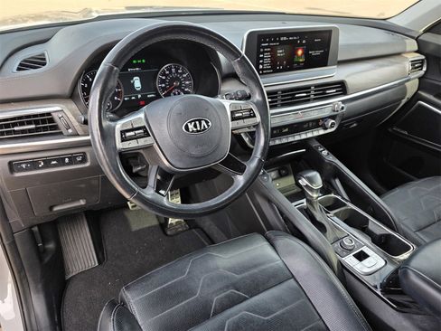 Used 2021 Kia Telluride SX w/ SX Prestige Package image 10