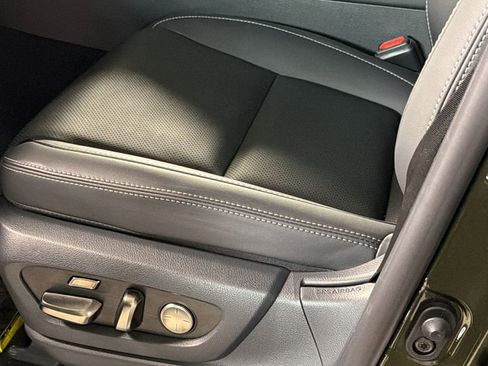 New 2025 Lexus LX 700h Luxury image 19