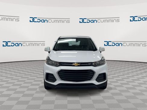 Used 2020 Chevrolet Trax LS image 3