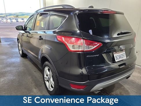 Used 2015 Ford Escape SE w/ Equipment Group 201A image 3