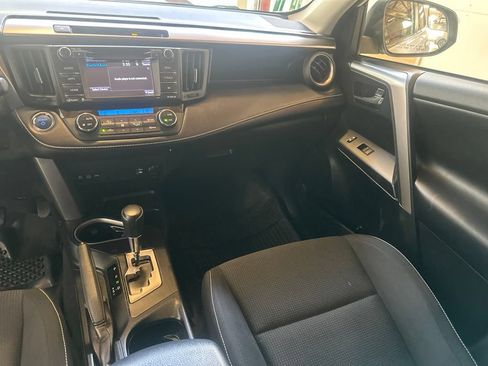 Used 2016 Toyota RAV4 XLE AWD/4WD image 25