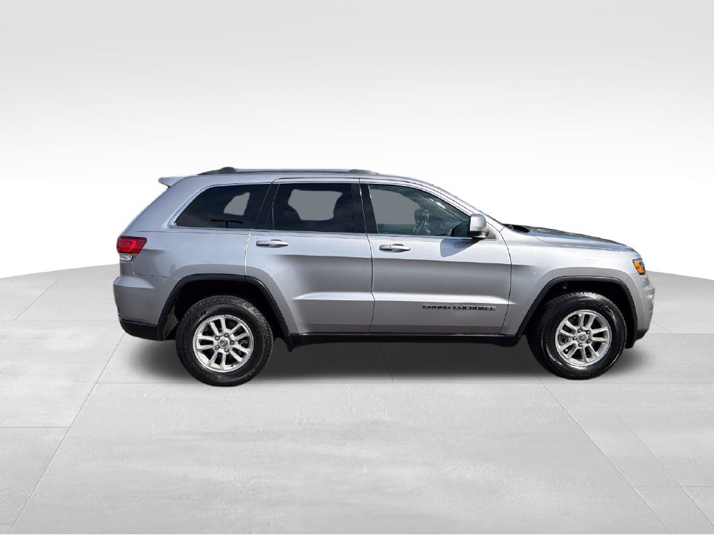 Used 2020 Jeep Grand Cherokee Laredo AWD/4WD image 8