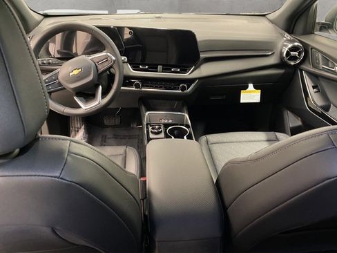 New 2026 Chevrolet Equinox LT w/ Convenience Package II image 14