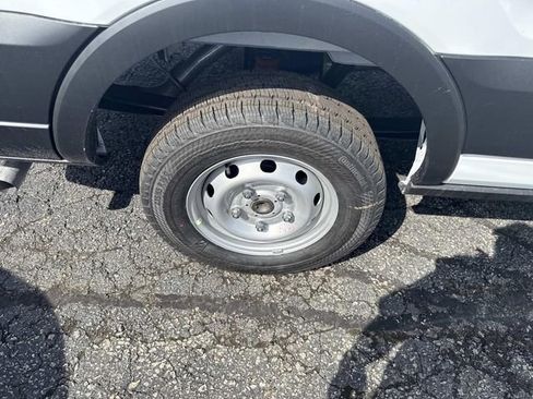 New 2026 Ford Transit 250 148 Medium Roof RWD image 5