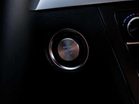 Used 2018 Genesis G80 3.3T Sport image 19