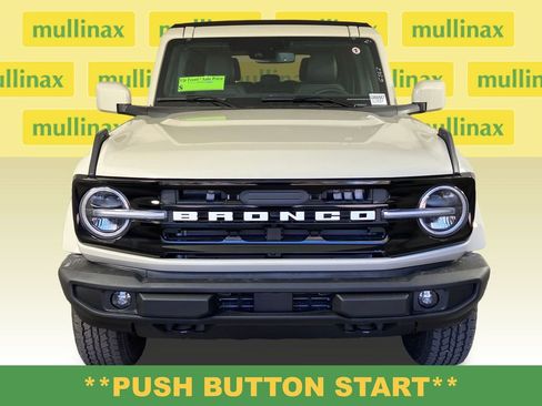 New 2026 Ford Bronco Outer Banks image 16
