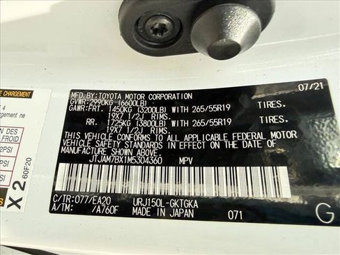 Used 2021 Lexus GX 460 Premium w/ Accessory Package AWD/4WD image 19