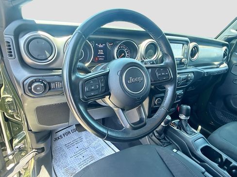 Used 2021 Jeep Wrangler Unlimited Sport AWD/4WD image 12