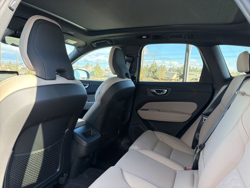 New 2026 Volvo XC60 B5 Core image 31