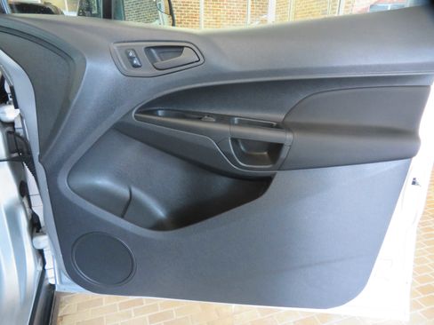 Used 2016 Ford Transit Connect XL image 21