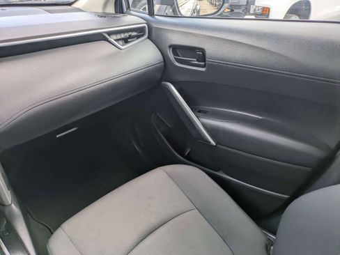 Used 2023 Toyota Corolla Cross LE FWD image 17