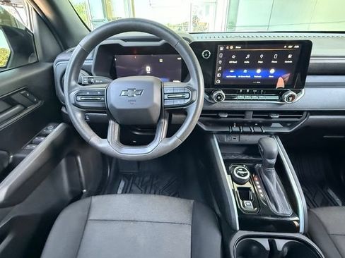 Used 2024 Chevrolet Colorado Trail Boss AWD/4WD image 20