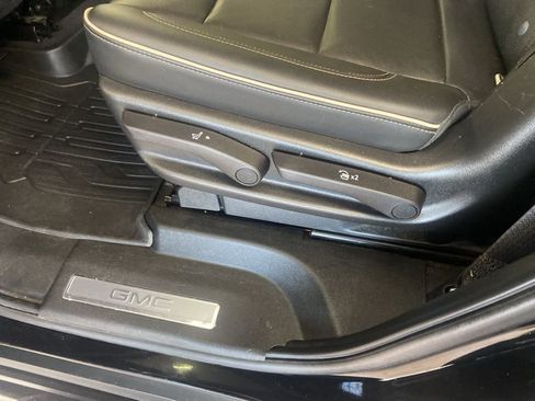 Used 2021 GMC Yukon SLT image 15