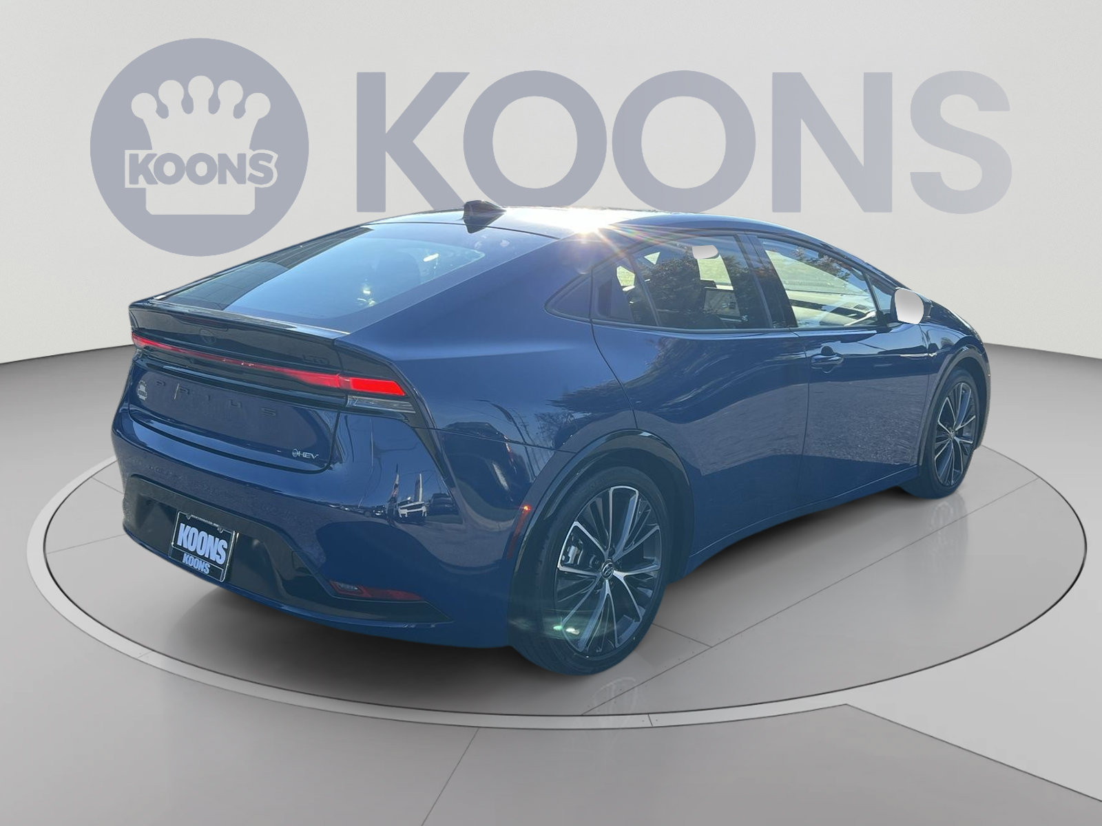 Used 2025 Toyota Prius Limited FWD image 7