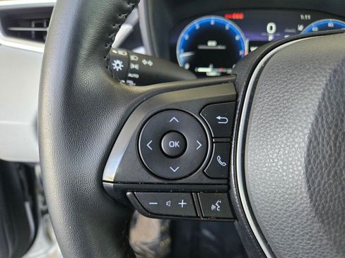Used 2026 Toyota Corolla SE w/ SE Package FWD image 25