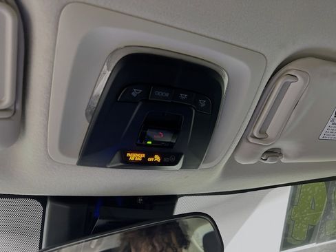 Used 2024 Toyota Corolla LE image 21