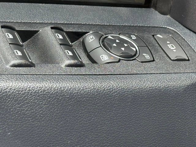 Used 2022 Ford F350 Platinum w/ Tremor Off-Road Package AWD/4WD image 23