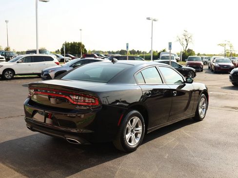 Used 2023 Dodge Charger SXT RWD image 5