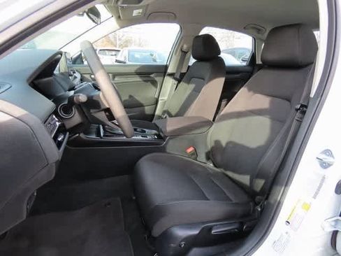 Used 2023 Honda Civic LX image 11