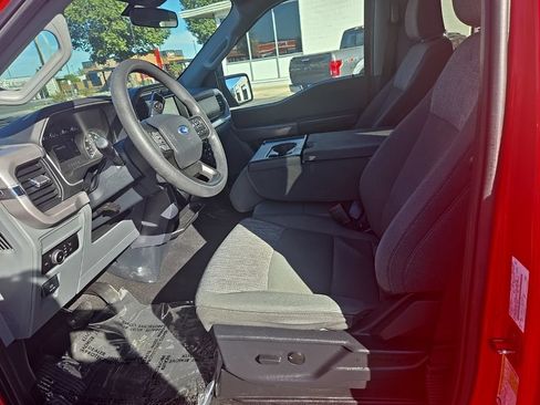 Used 2023 Ford F150 XLT AWD/4WD image 12