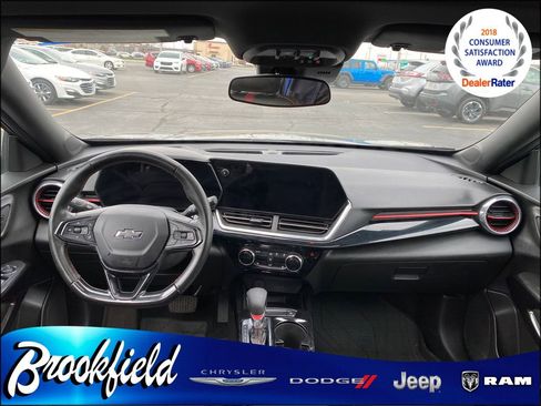 Used 2024 Chevrolet Trax RS w/ Sunroof Package FWD image 15