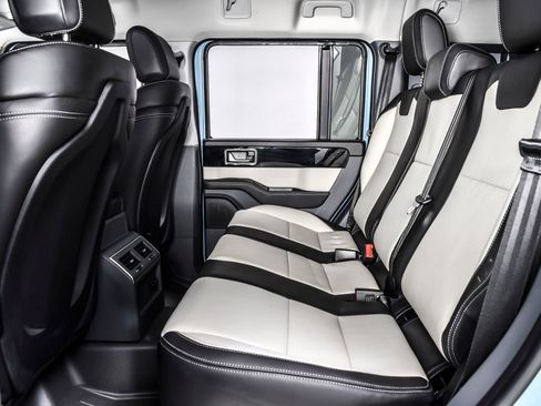 Used 2025 INEOS Grenadier AWD/4WD image 18