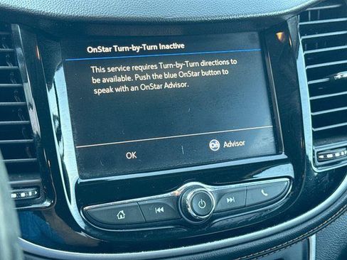Used 2022 Chevrolet Trax LT w/ Driver Confidence Package AWD/4WD image 19