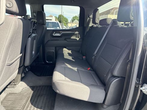 Used 2025 Chevrolet Silverado 1500 LT AWD/4WD image 21