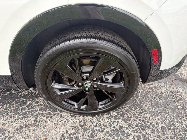 Used 2025 Buick Envision Sport Touring AWD/4WD image 9