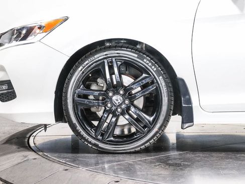 Used 2016 Honda Accord Sport image 9