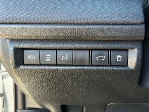 Used 2025 Toyota Camry SE image 22