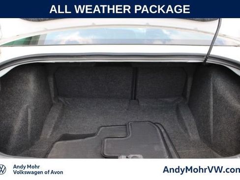 Used 2020 Dodge Challenger SXT w/ Driver Convenience Group AWD/4WD image 9